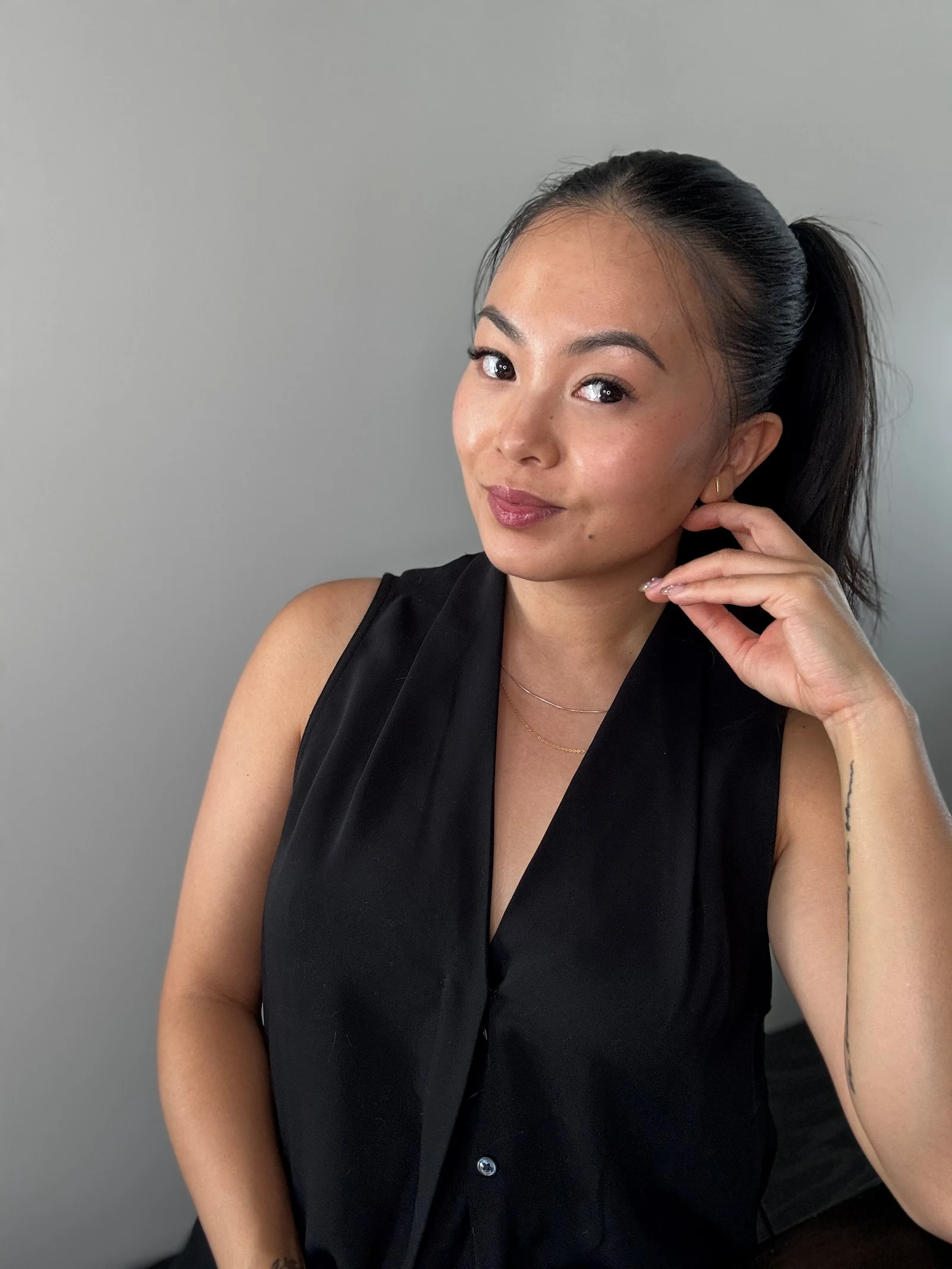 Lyna Truong, calligraphy artist