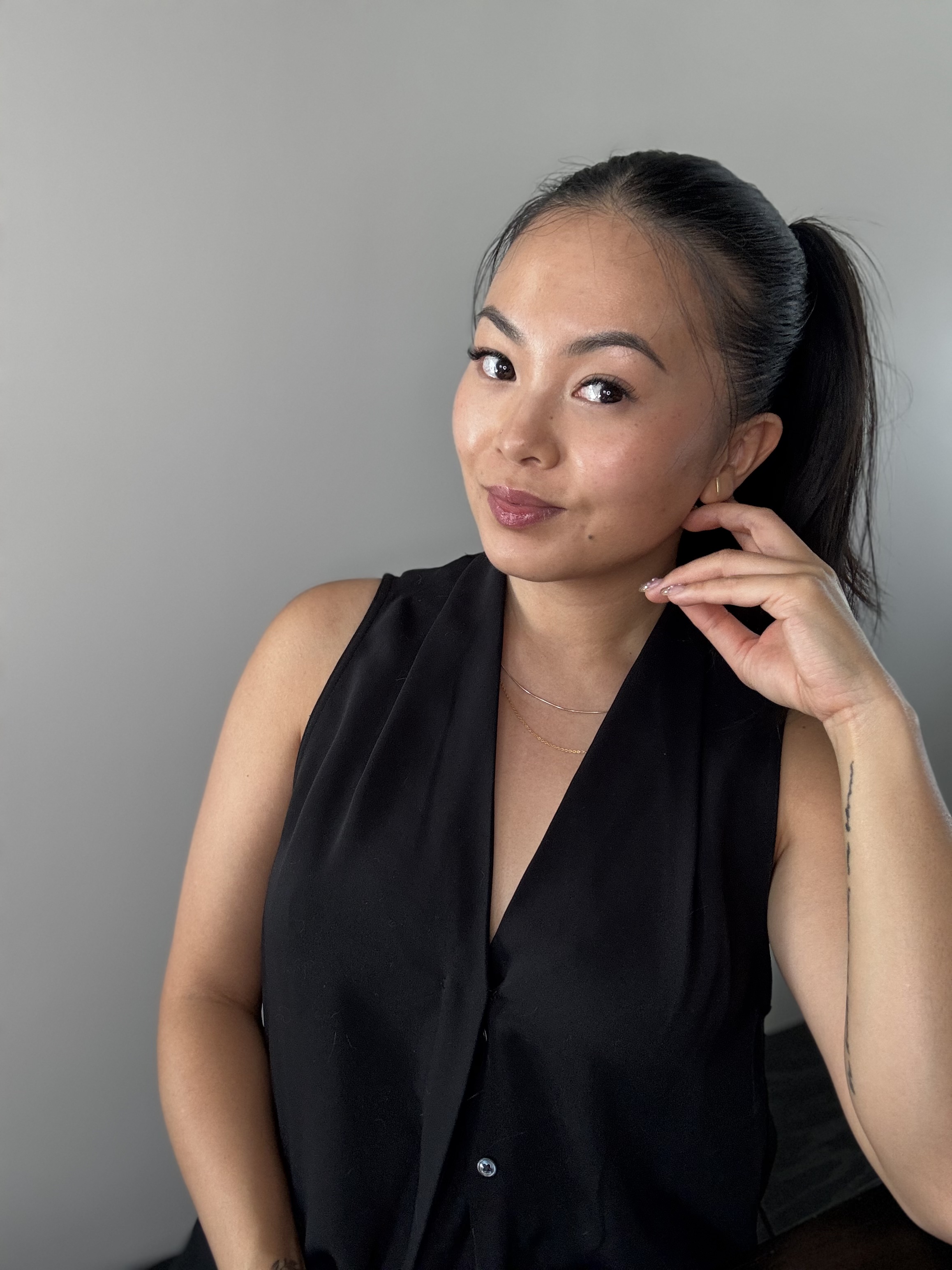 Lyna Truong, calligraphy artist