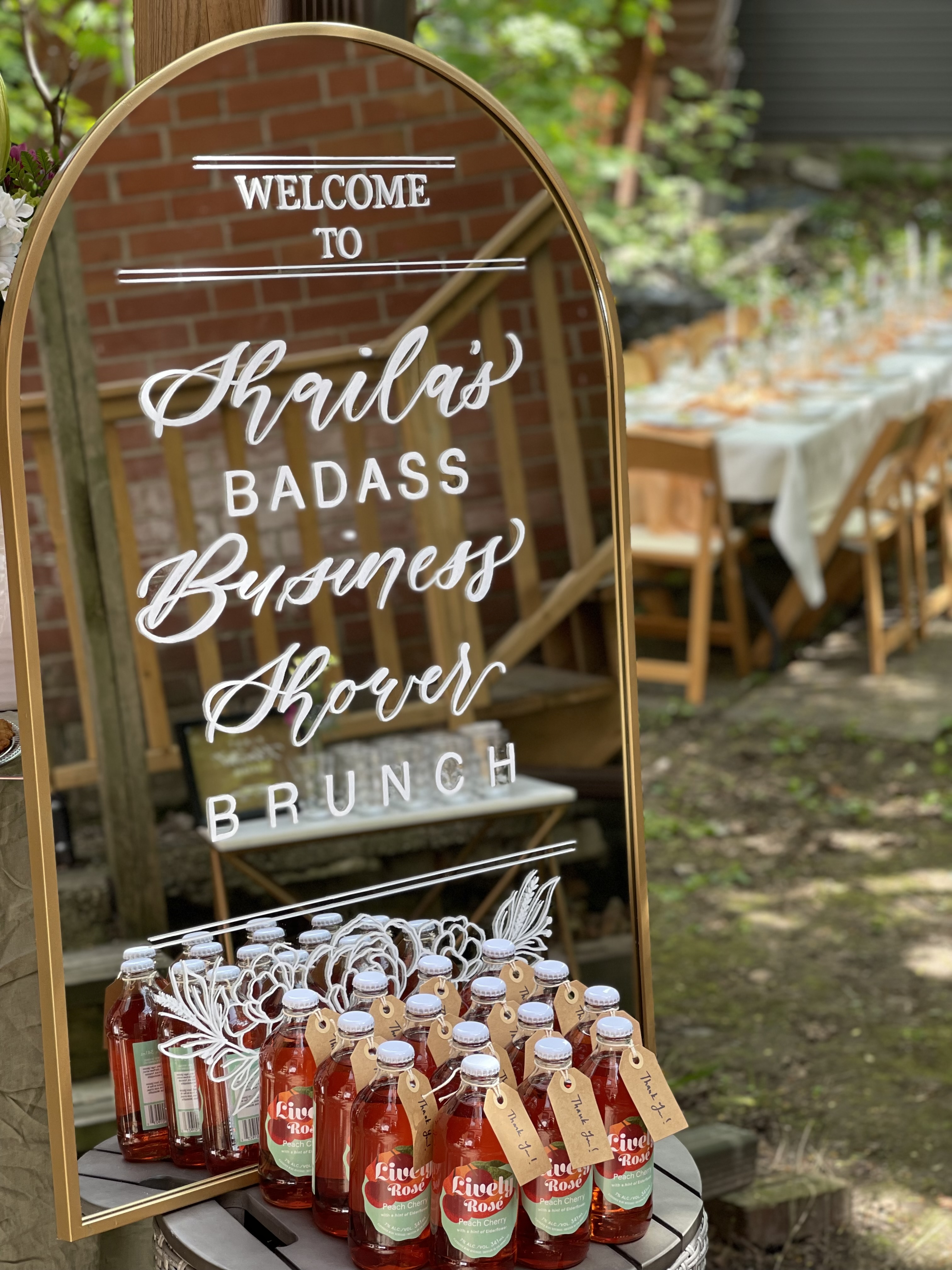 Lyna Truong, calligraphy artist