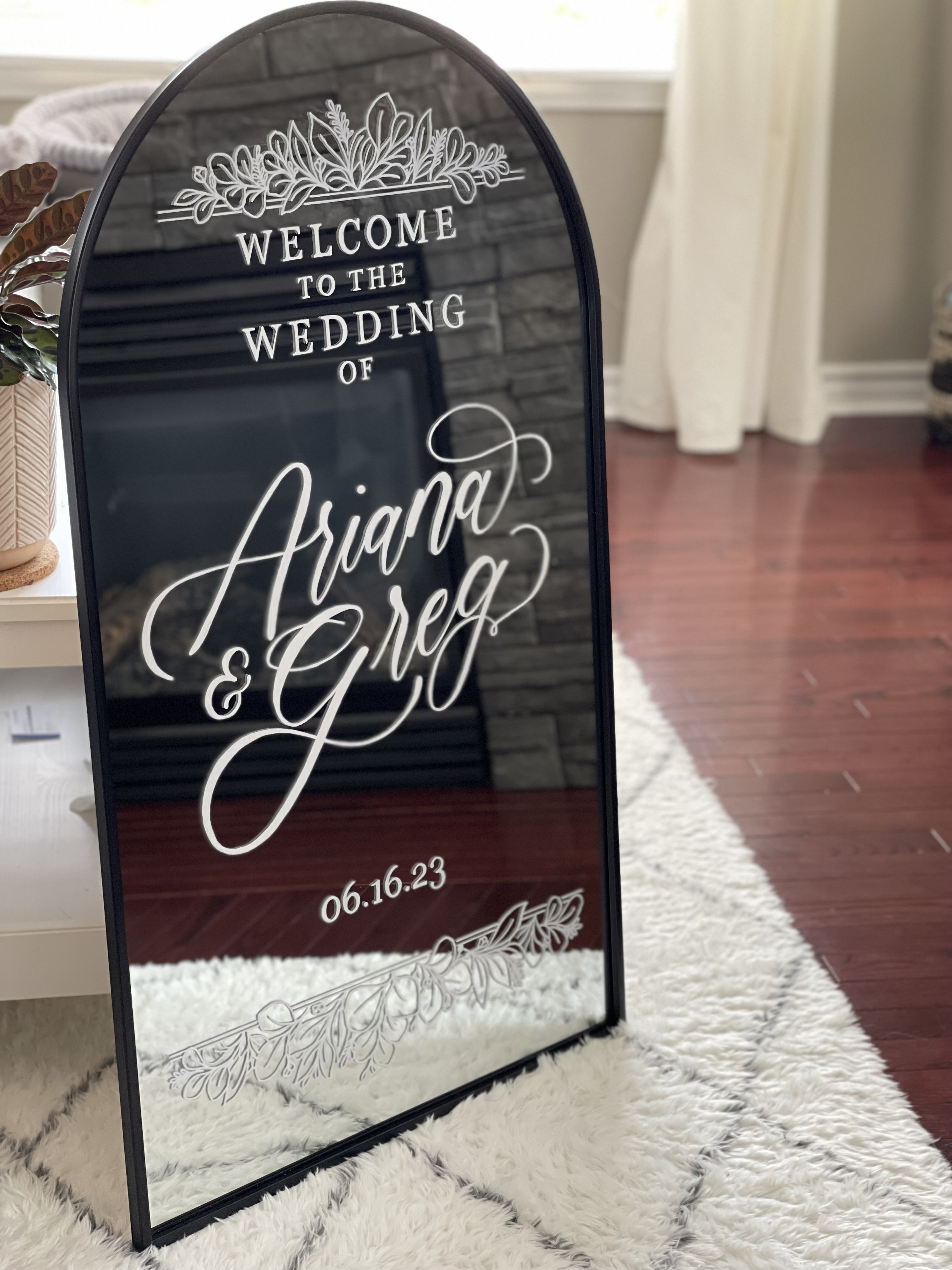 Wedding welcome mirror sign